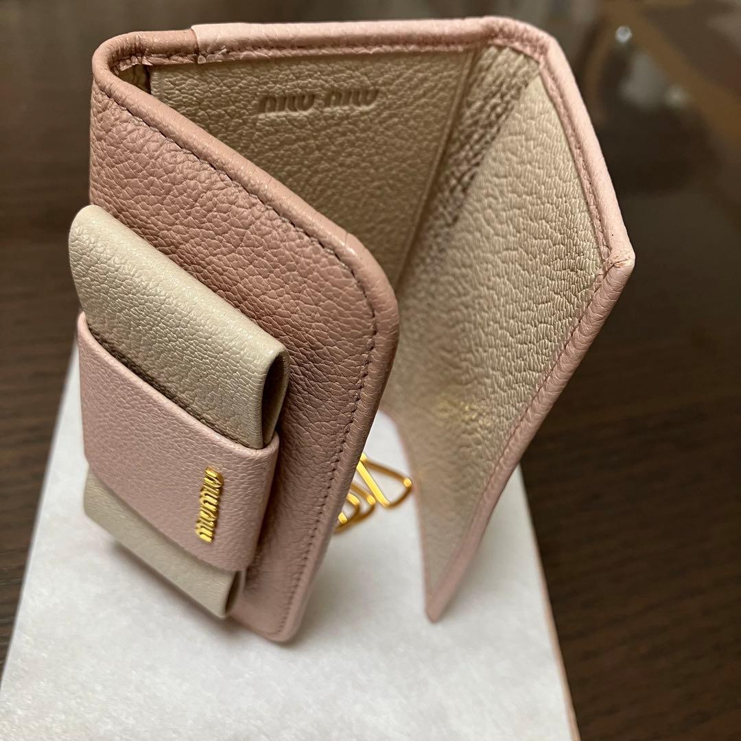 miumiuミュウミュウ リボンのキーケース【新品】