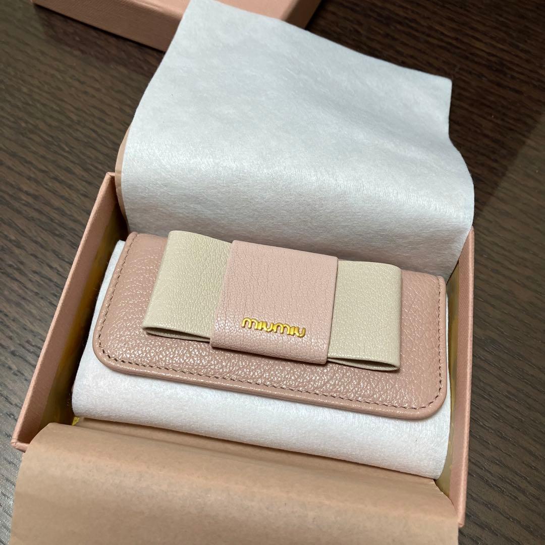 miumiuミュウミュウ リボンのキーケース【新品】