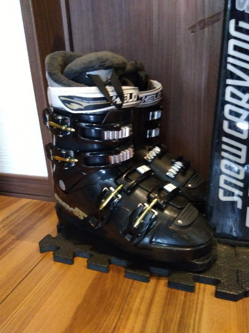 お買い得‼️CARVING/男女兼用/スキーセット・メンテ・WAX済み✔