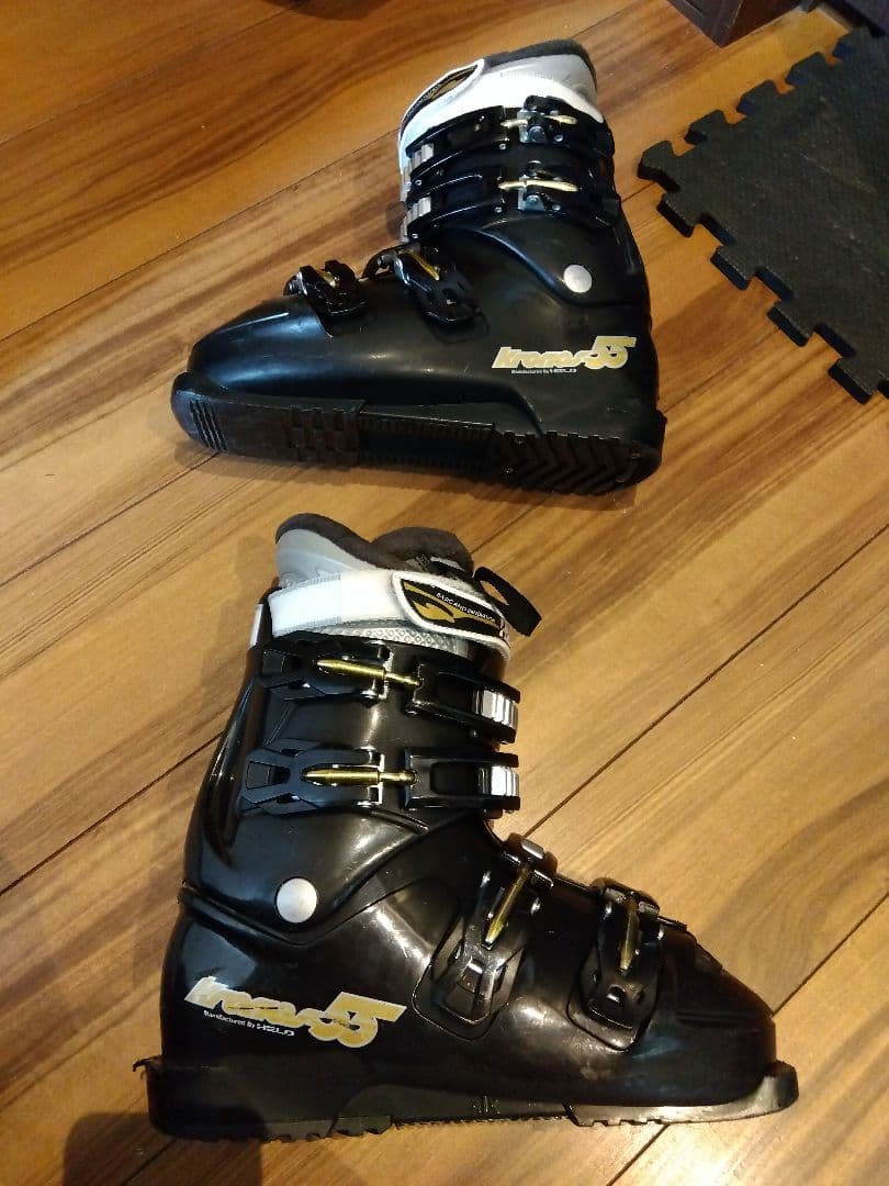 お買い得‼️CARVING/男女兼用/スキーセット・メンテ・WAX済み✔