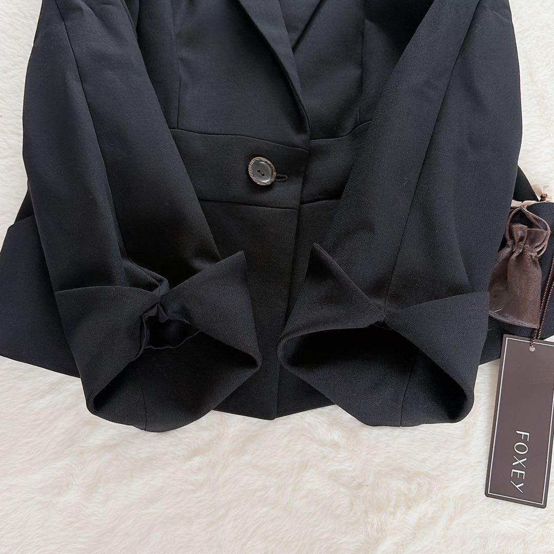 美品✨タグあり【フォクシー】テーラードジャケット ペプラム 黒42 大きなサイズ