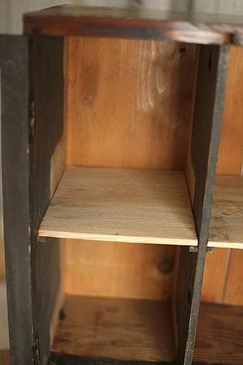 古い小ぶりな木製のガラス戸棚×小引き出し　食器棚　本棚　キャビネット　古家具