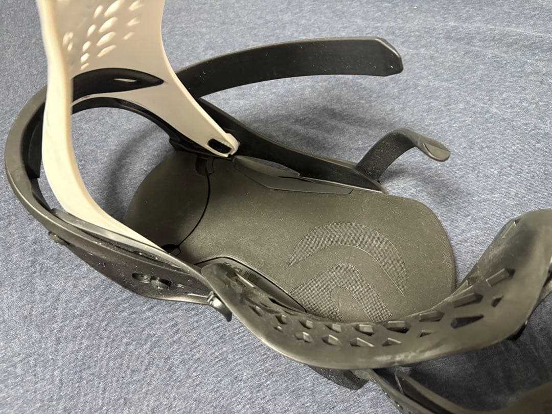 FLUX スノーボードビンディング ホワイト/ブラック