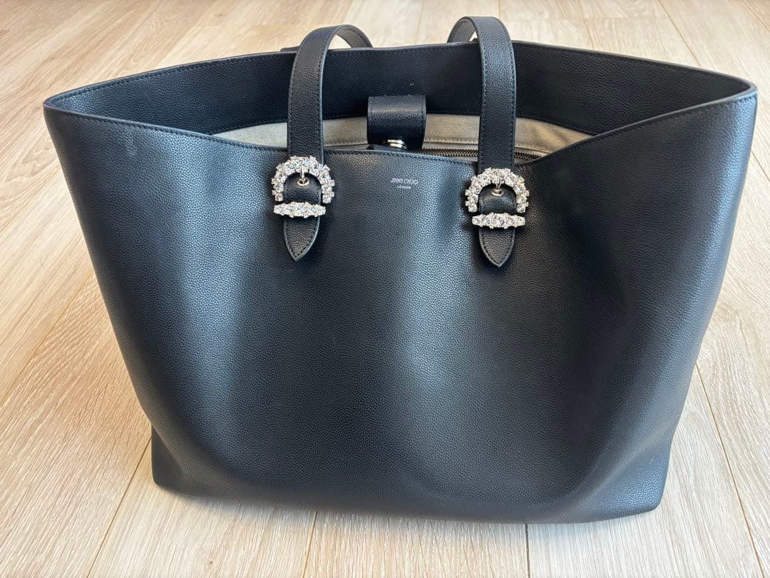 JIMMY CHOO クリスタルバックル　トートバッグ