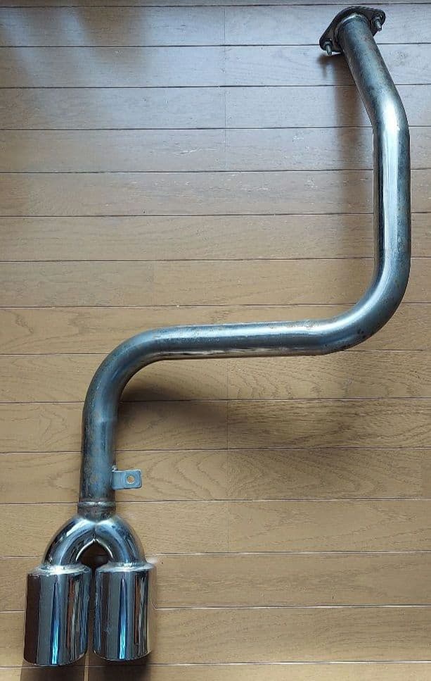 12/15まで期間値下げ！ダイハツマフラー　ステンレス 2本センター出しマフラー