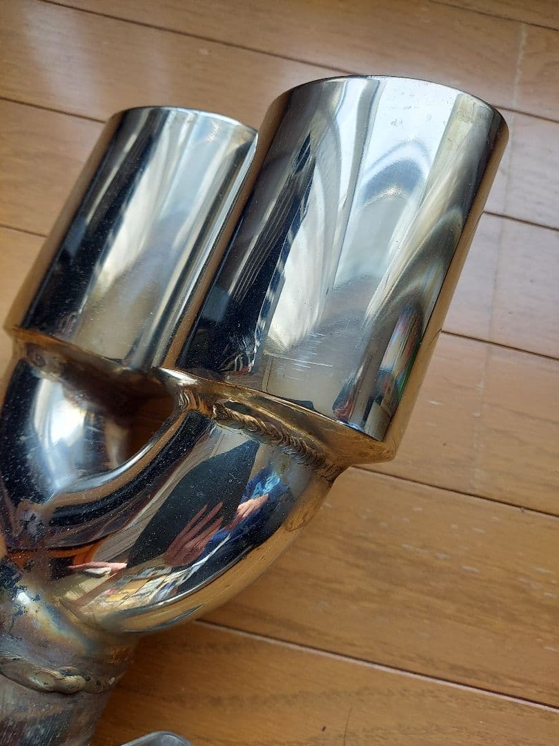 12/15まで期間値下げ！ダイハツマフラー　ステンレス 2本センター出しマフラー