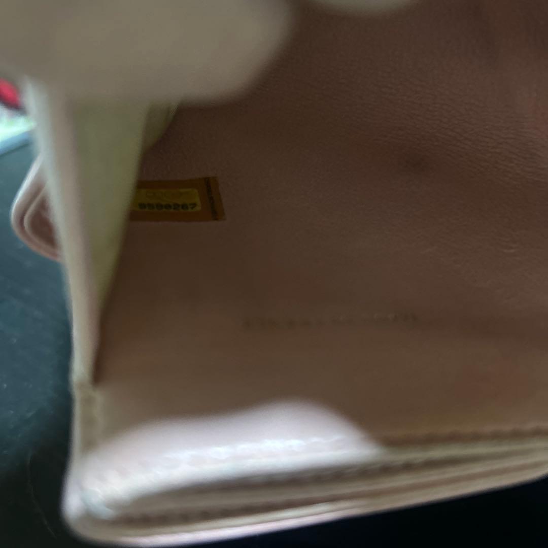 CHANEL ピンク レザー 二つ折り財布