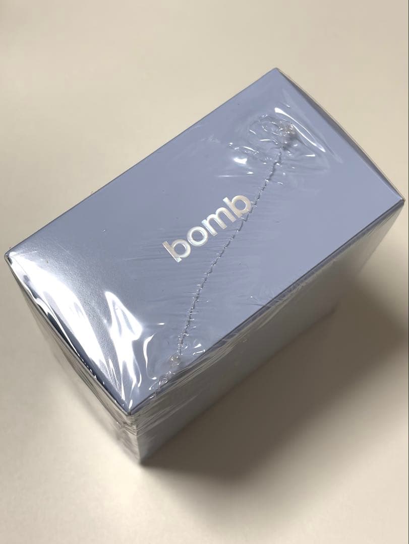 illit MAGIC BOMB (Merch ver.) イヤホン 新品未開封