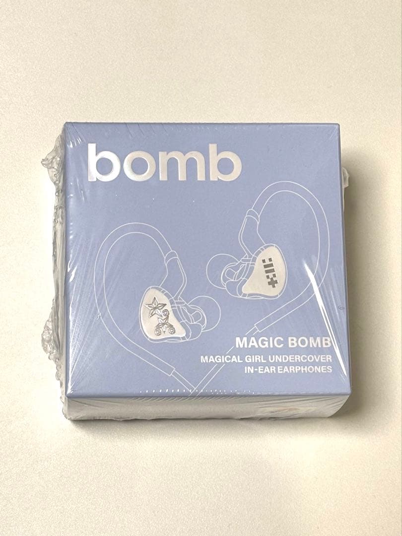 illit MAGIC BOMB (Merch ver.) イヤホン 新品未開封