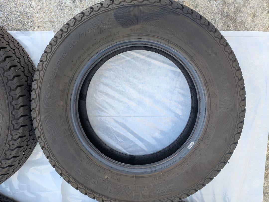 145/80R12 夏タイヤ　ヨコハマ　中古　軽バン
