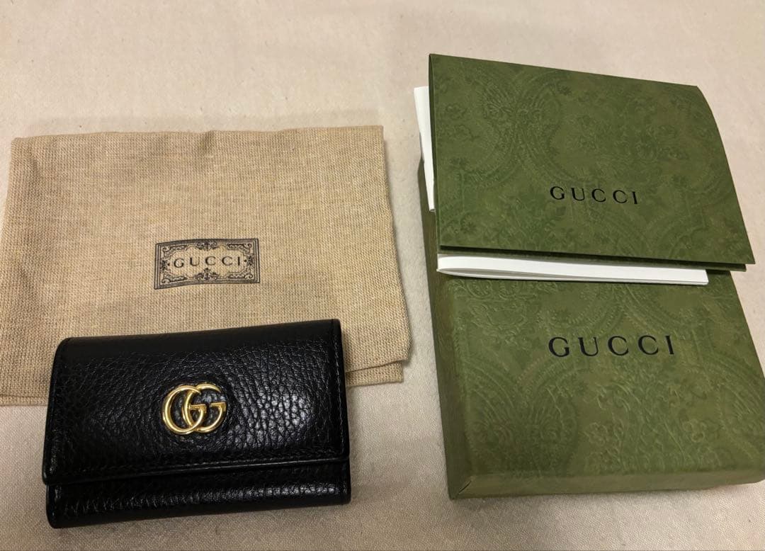 GUCCI グッチ GGマーモント ブラック レザー製 6連キーケース