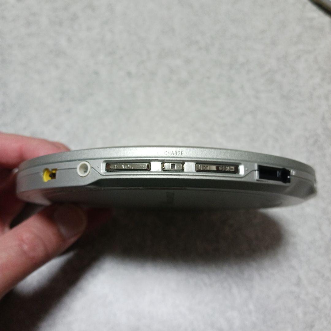 美品　SONY D-EJ1000 ポータブルCDプレーヤー　ソニー