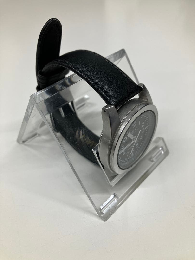 SEIKO 赤SUS　ブラックダイヤル　革ケース付【ベルト社外品】