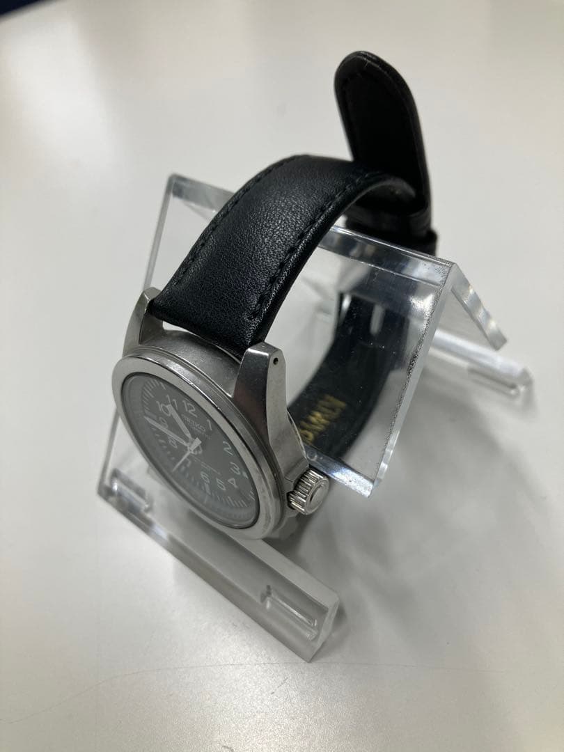 SEIKO 赤SUS　ブラックダイヤル　革ケース付【ベルト社外品】