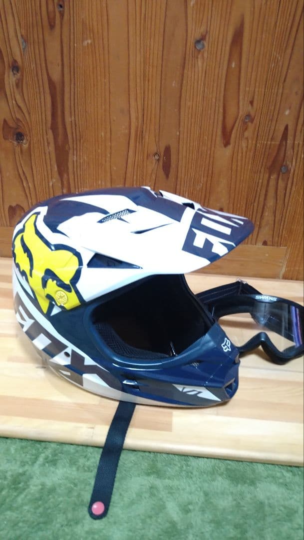 FOX V1 オフロードヘルメット SWANSゴーグルセット