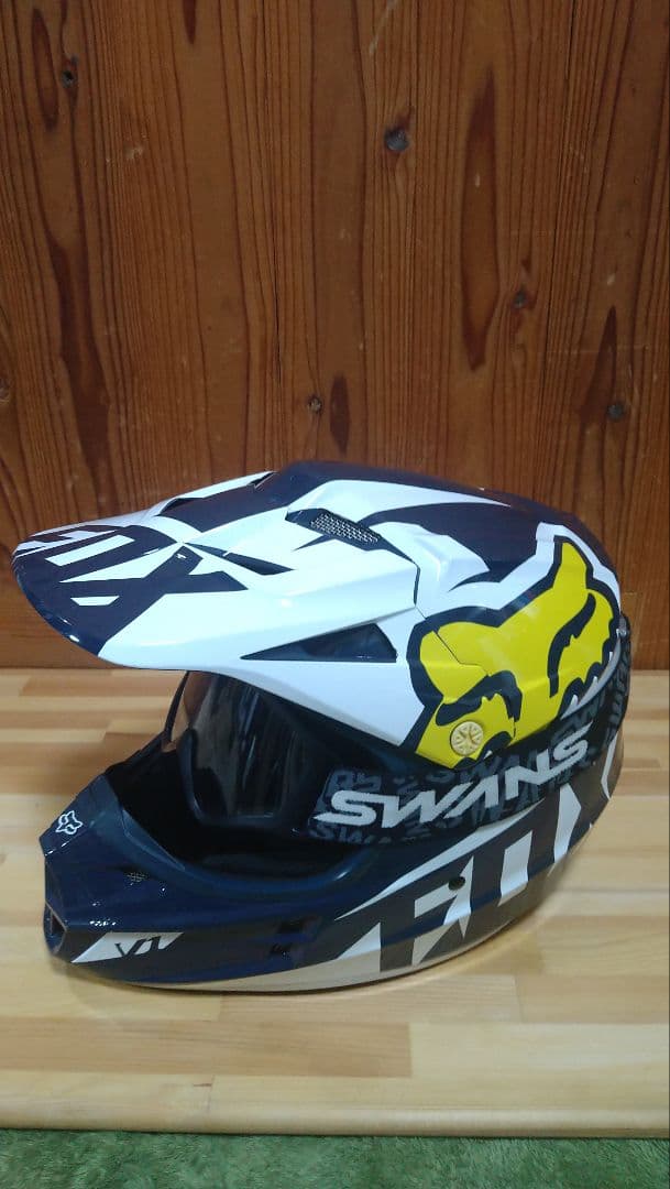 FOX V1 オフロードヘルメット SWANSゴーグルセット