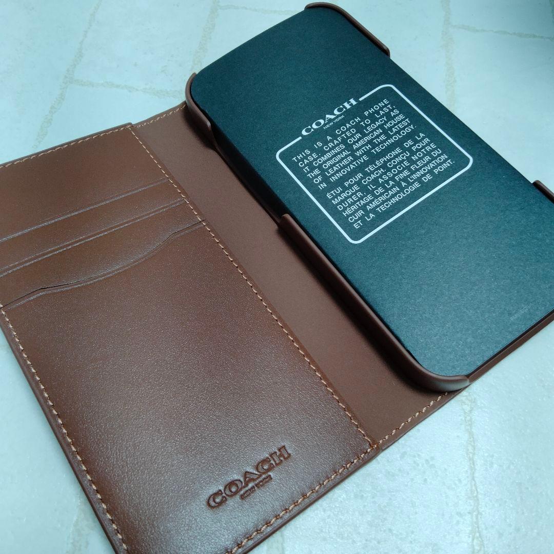 COACH コーチ シグネチャー レザー ウォレット iPhone 16 Pro