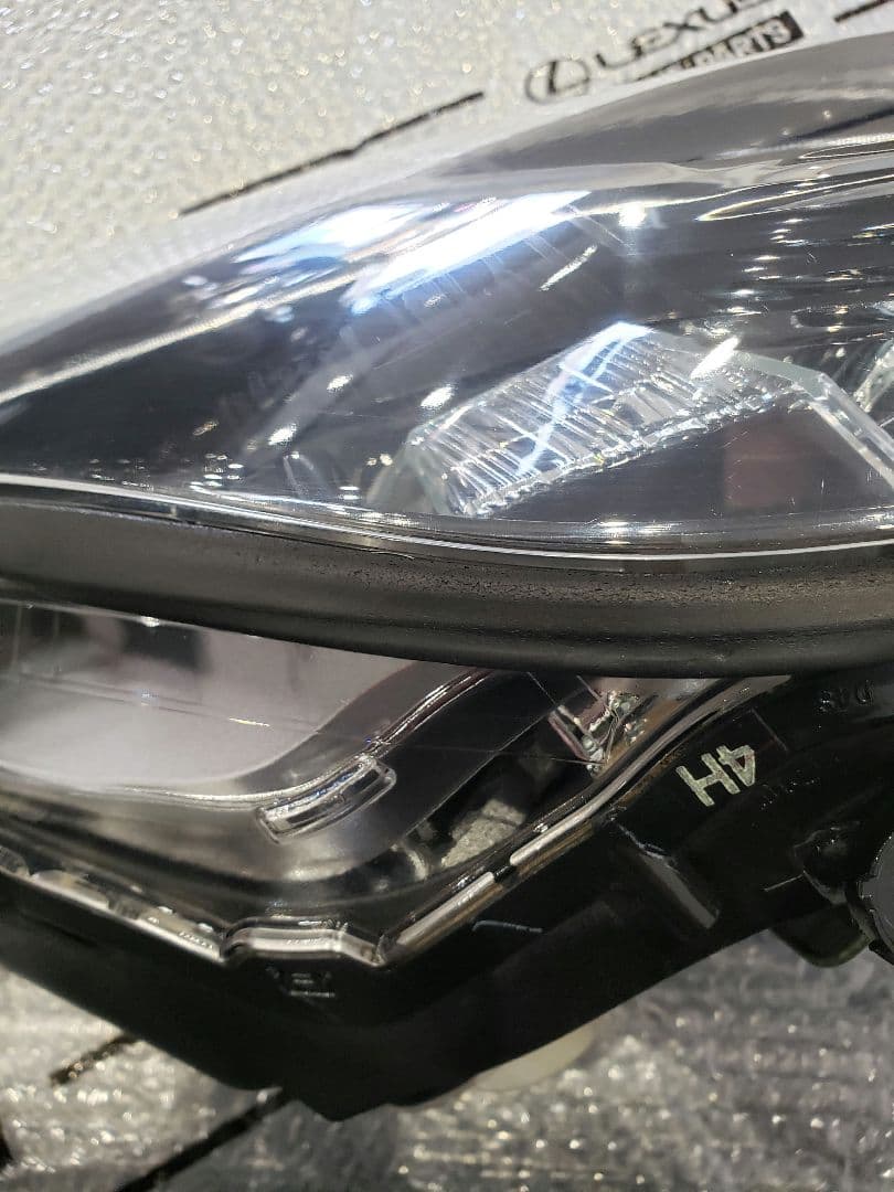 LEXUS IS250 後期純正ヘッドライト⭐中古⭐左右セット⭐クリア塗装済み❗
