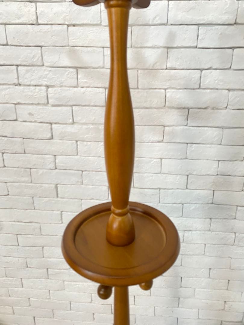 【グレ―プ　】都内　日時指定　定価5万円　木製　ポールスタンド