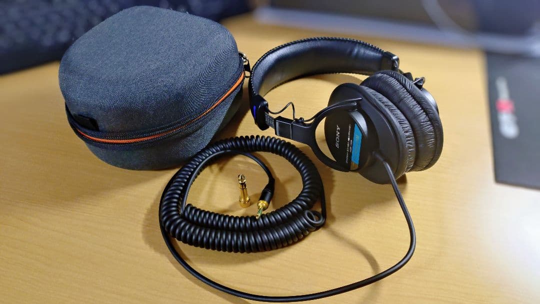 【SONY】モニターヘッドホン MDR-7506＆専用ハードケース付(社外品)