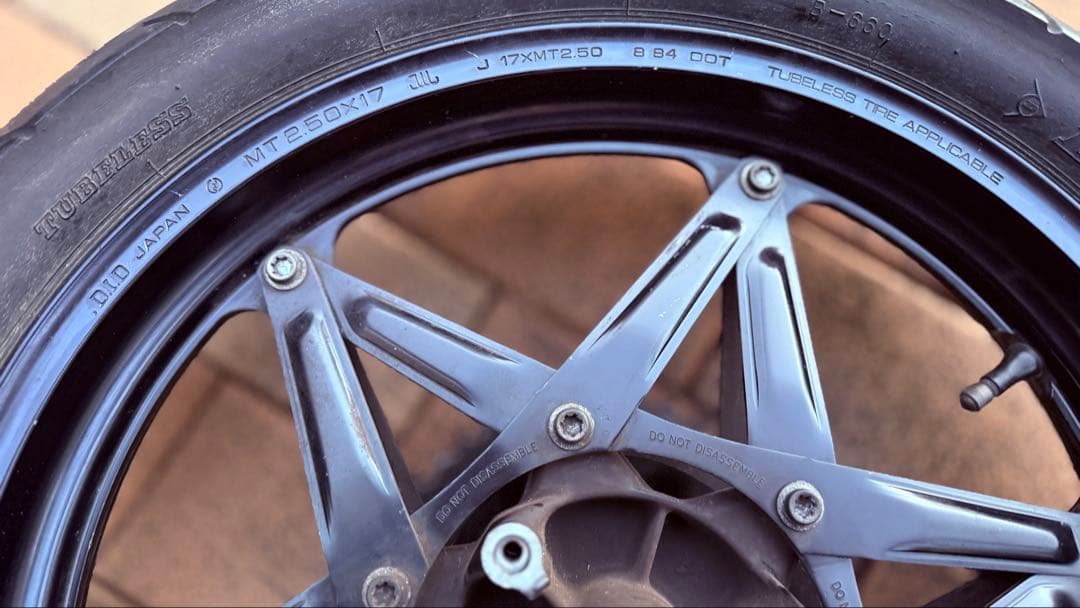 チビ。NS400R純正リヤーホイールNC19