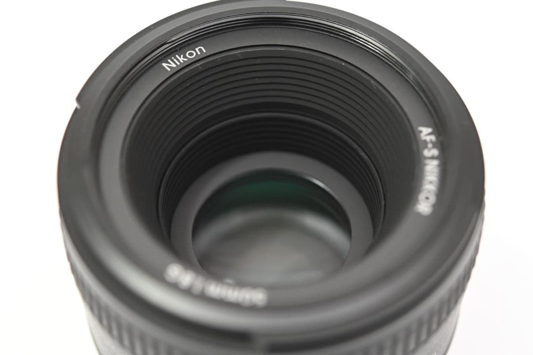 Shampoo AF-S NIKKOR 50mm f/1.8G レンズ