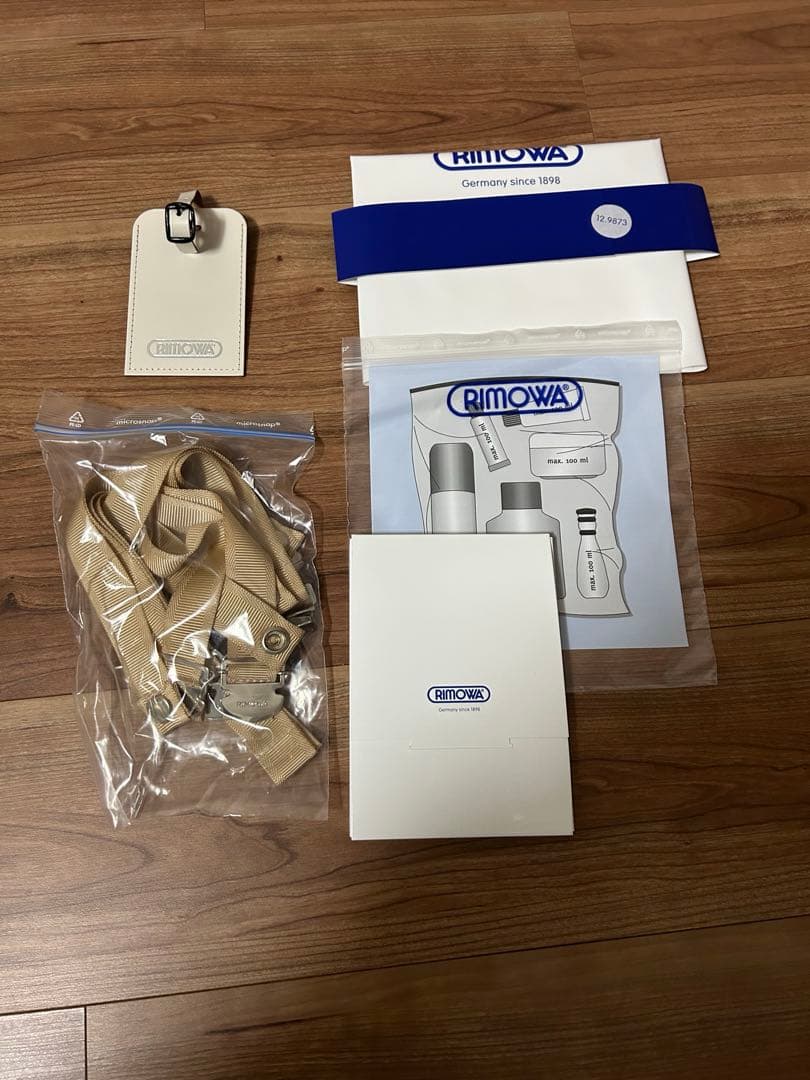 よ*こ様 未使用　リモワ　ユナイテッドアローズ別注　ECRU 32L