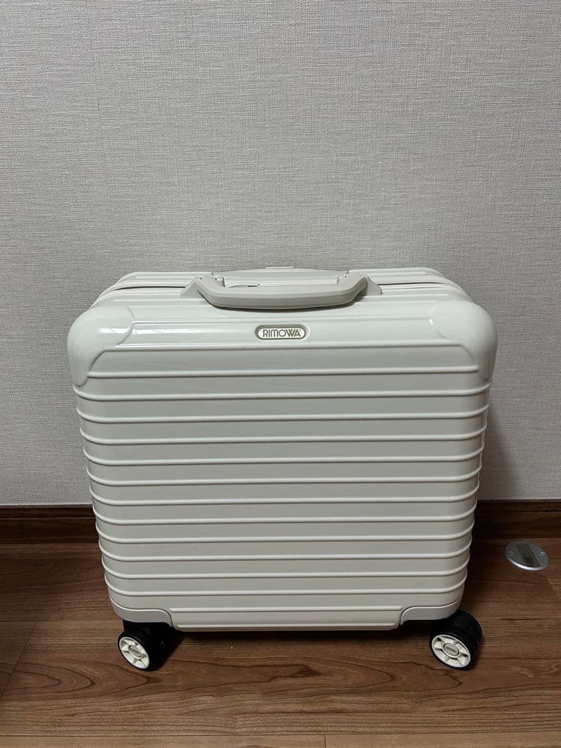 よ*こ様 未使用　リモワ　ユナイテッドアローズ別注　ECRU 32L