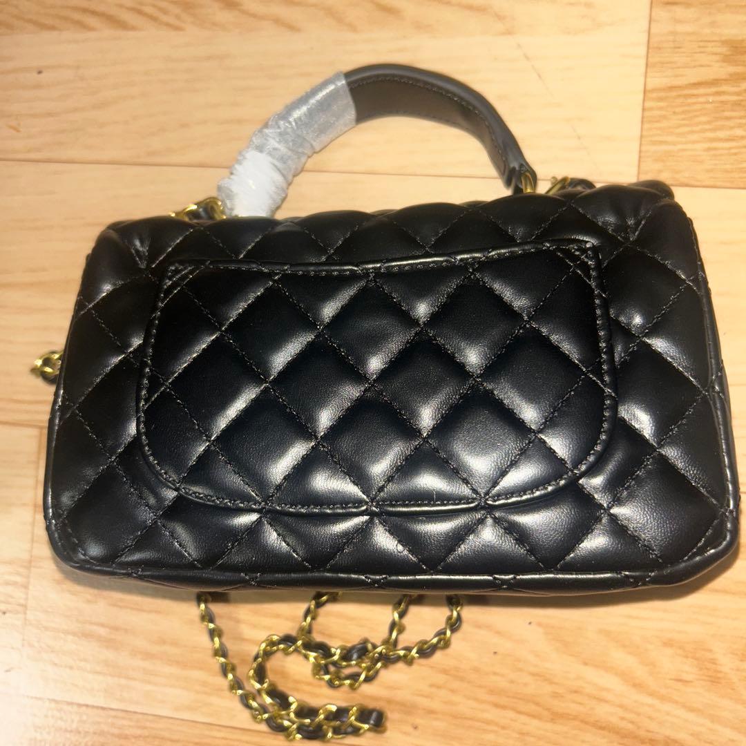 【早い物勝ち】終末価格ノベルティCHANELショルダーカバン