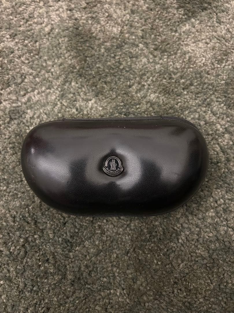 モンクレールサングラス