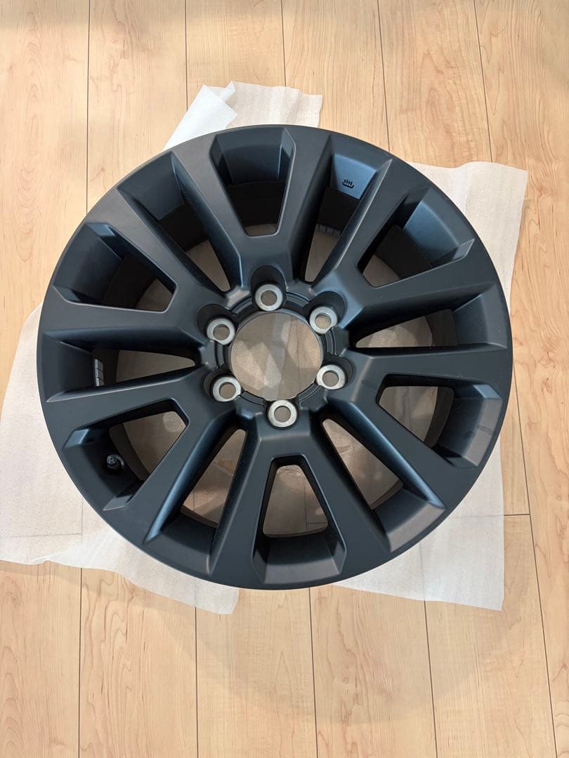 プラド　純正　新品18インチ マットブラック ホイール