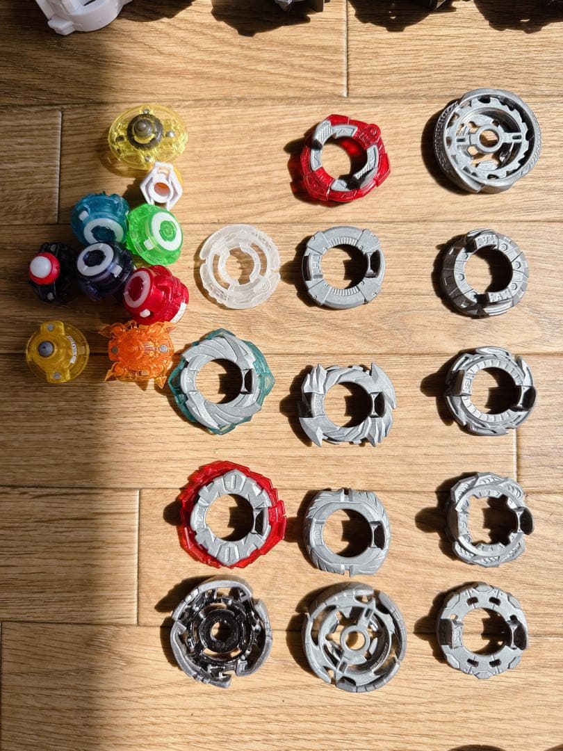 値下げベイブレードバラバラ