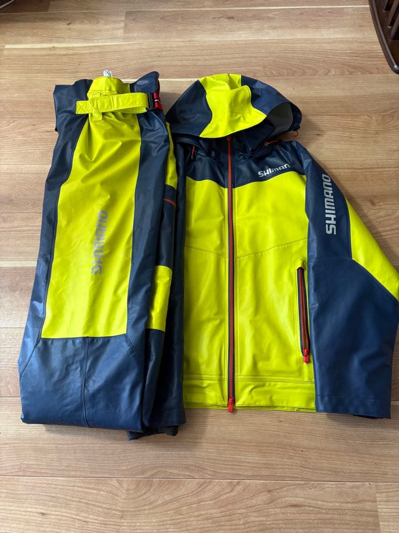 超大特価❣️シマノ　マリンコールドウェザースーツ　RB-035N PU 防寒着