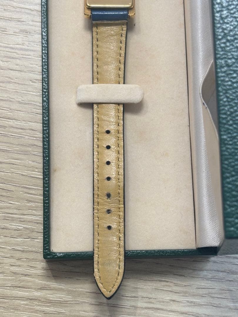 グッチ　レディース　ブルー　腕時計　2600L