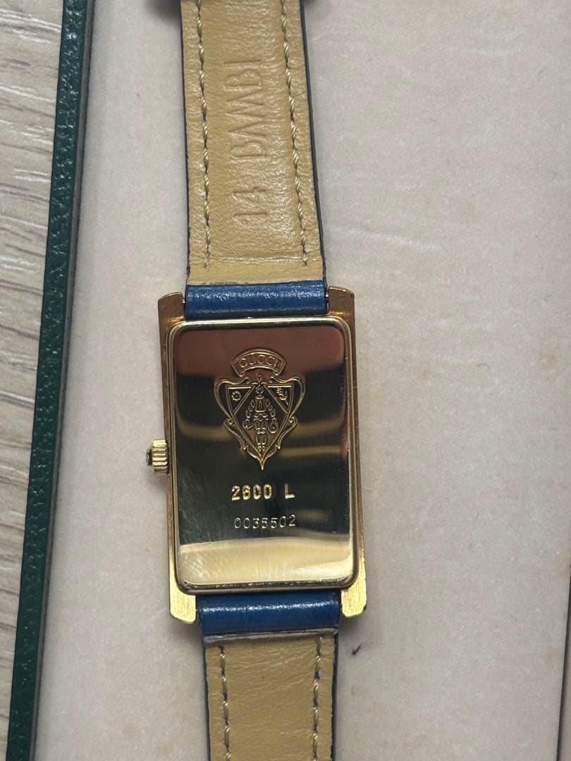 グッチ　レディース　ブルー　腕時計　2600L