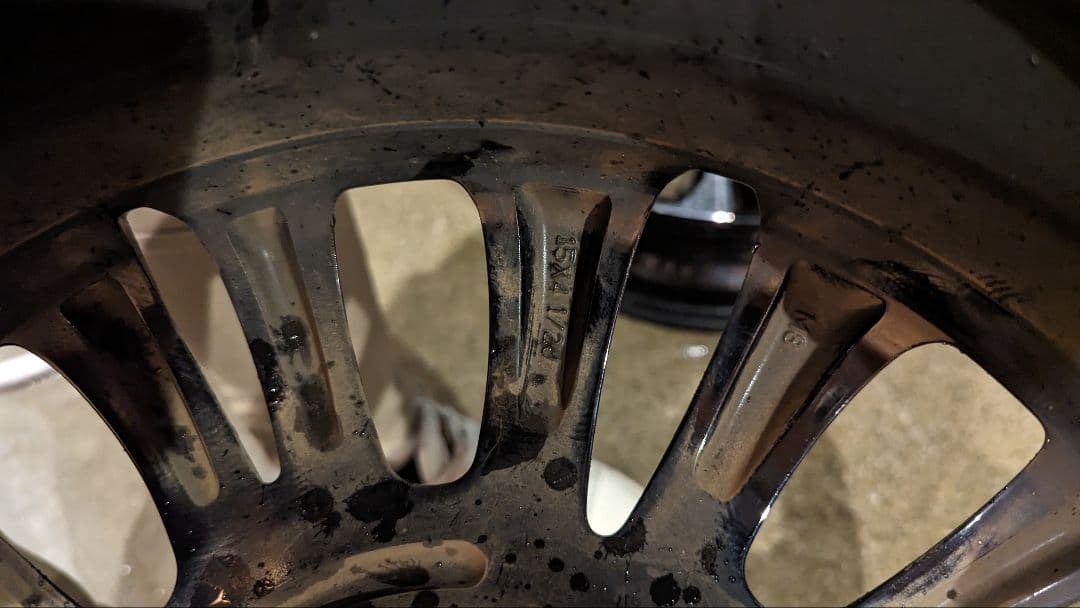 ダイハツ　タントカスタム　ホイール　15インチ