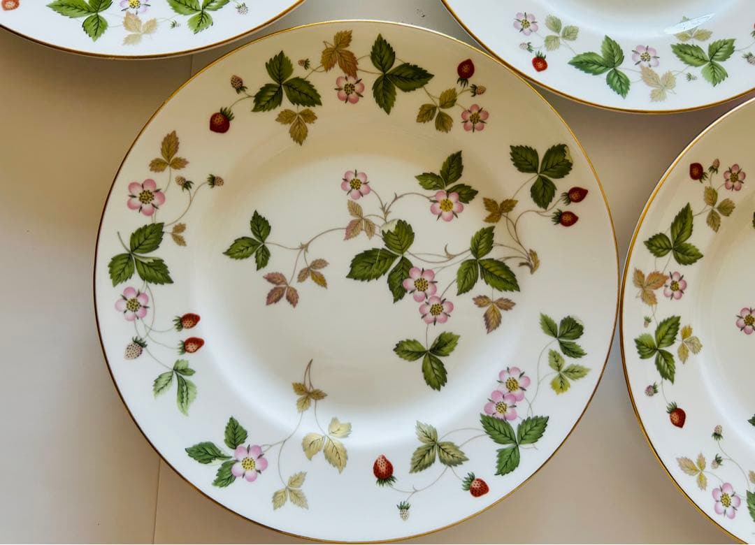 ウェッジウッド　ワイルドストロベリー　黒壺プレート5枚