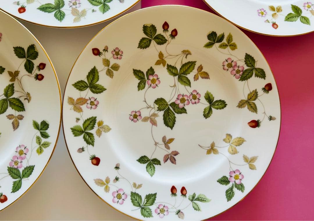 ウェッジウッド　ワイルドストロベリー　黒壺プレート5枚