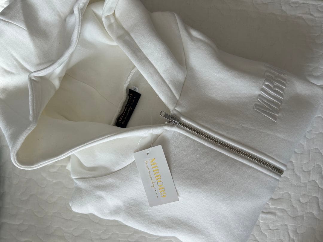 ♡ Embroidery zip hoodieミラーナイン