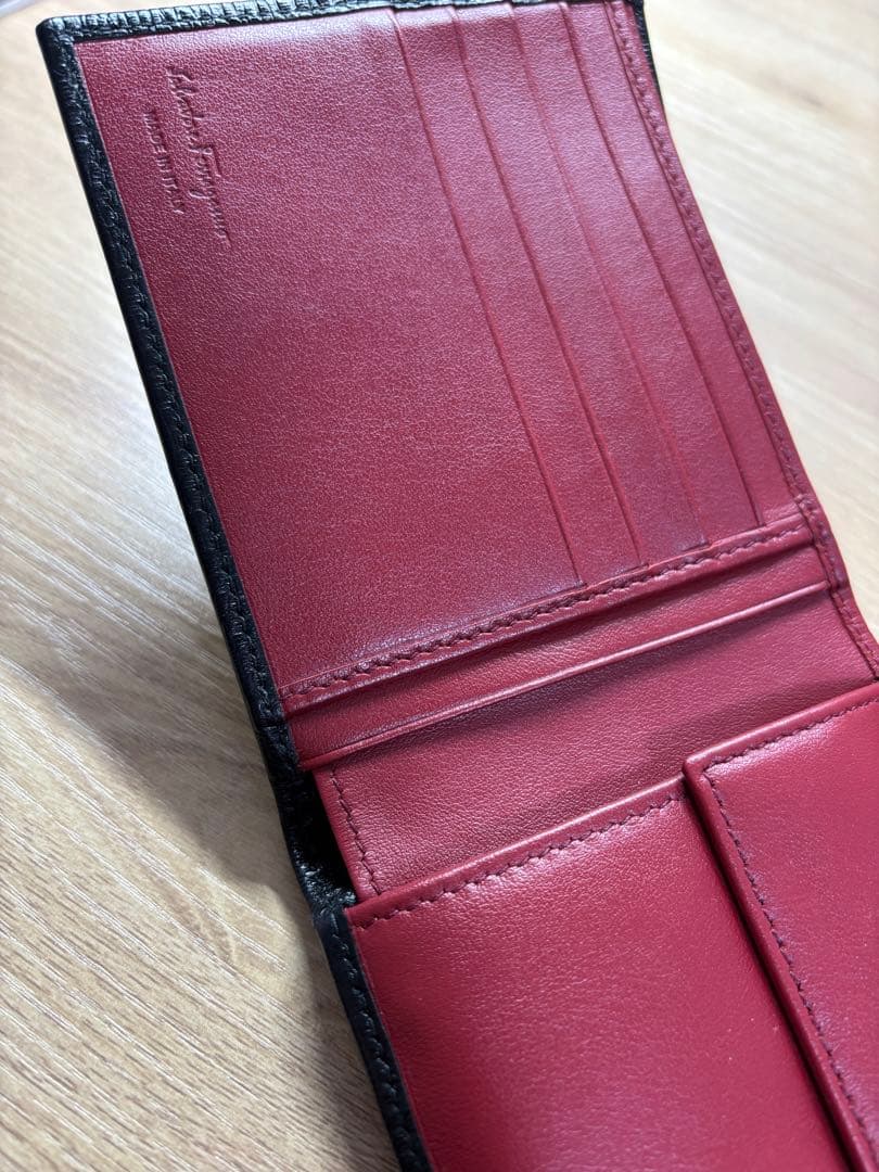 Salvatore Ferragamo /二つ折り財布 ガンチーニ