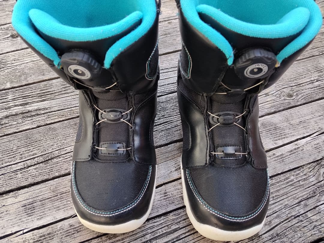 子供用 スノーボード3点セット DUB 130 新品ビン BOAブーツ 25cm