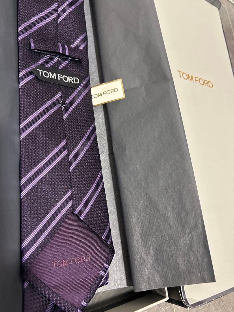 最終価格TOM FORD トムフォードネクタイ　パープル　ストライプ