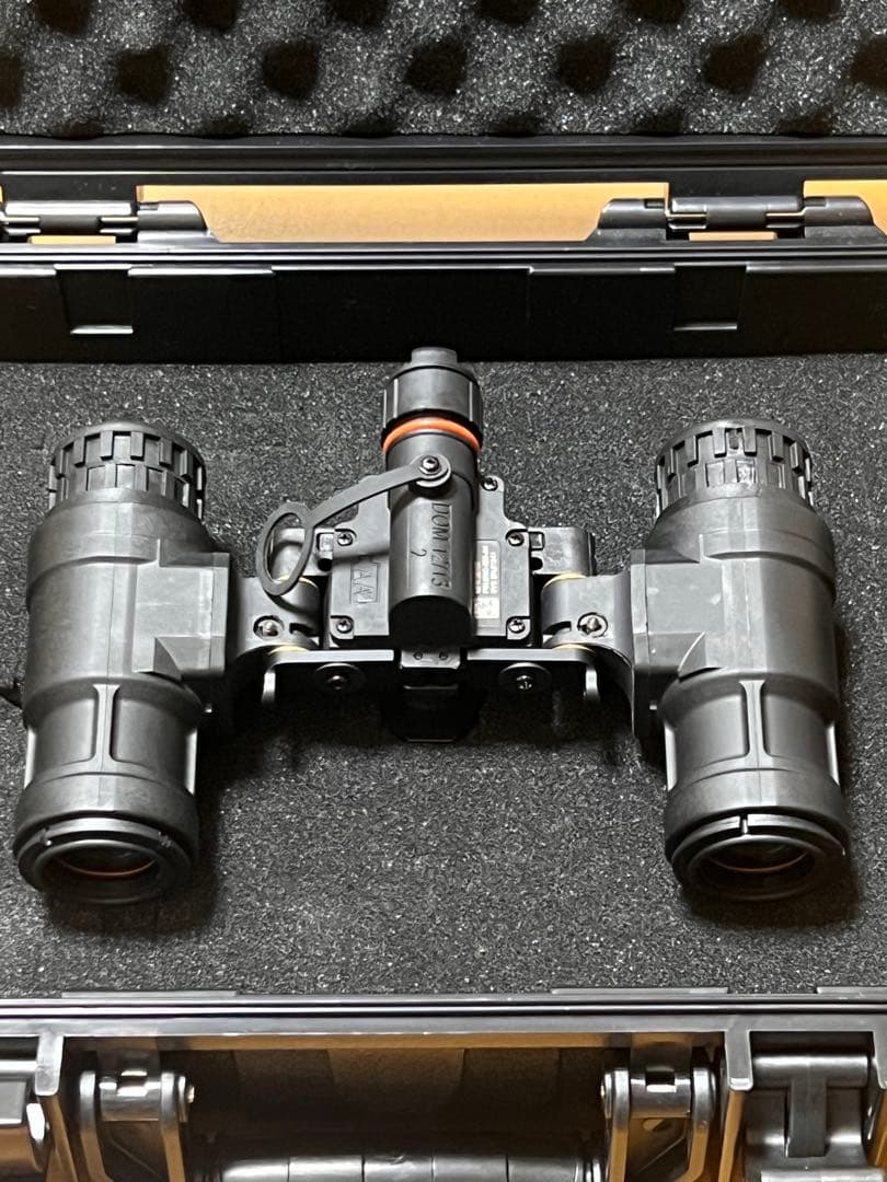 【保証付】PVS31　デジタルナイトビジョン 実動 IR 四角画面