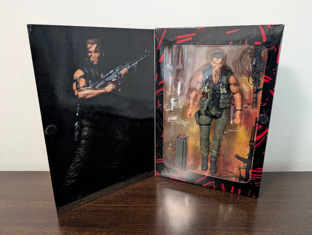 ミリタリー NECA JOHN MATRIX