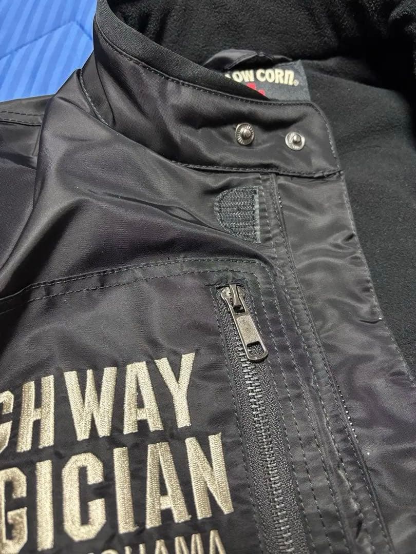 ✨新品未使用品✨YELLOWCORN ブラックジャケット　秋　冬　刺繍ロゴ　M