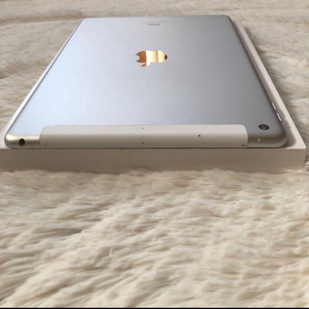 【1台限定】iPad 第7世代 32GB SIMフリー 【すぐ発送】 【付属品】