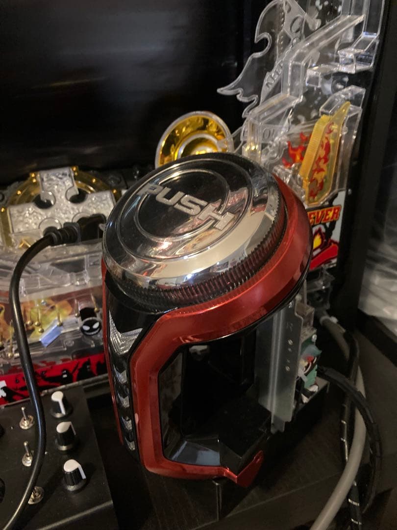 【マカロン】卓上パチンコ　炎炎ノ消防隊　送料込み　配送は安心のたのメル便