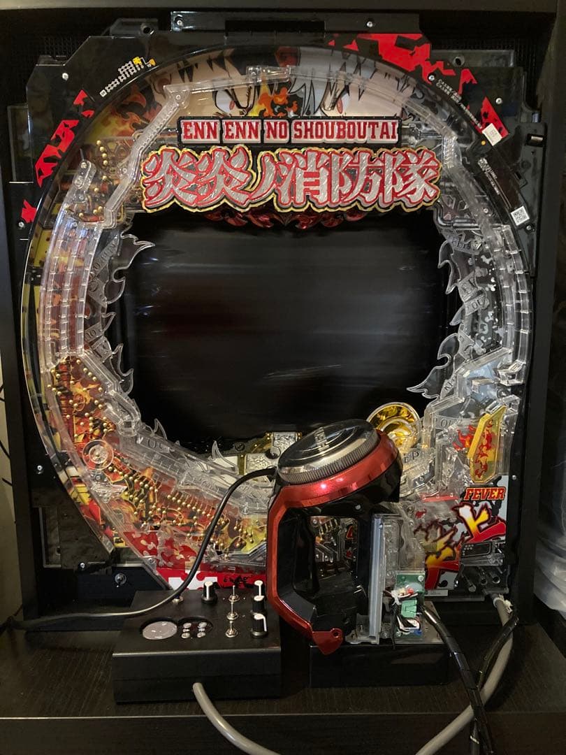 【マカロン】卓上パチンコ　炎炎ノ消防隊　送料込み　配送は安心のたのメル便