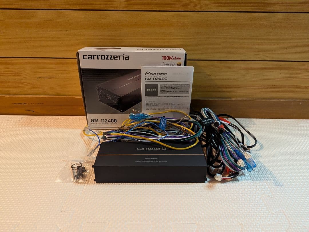 carrozzeria GM-D2400 パワーアンプ