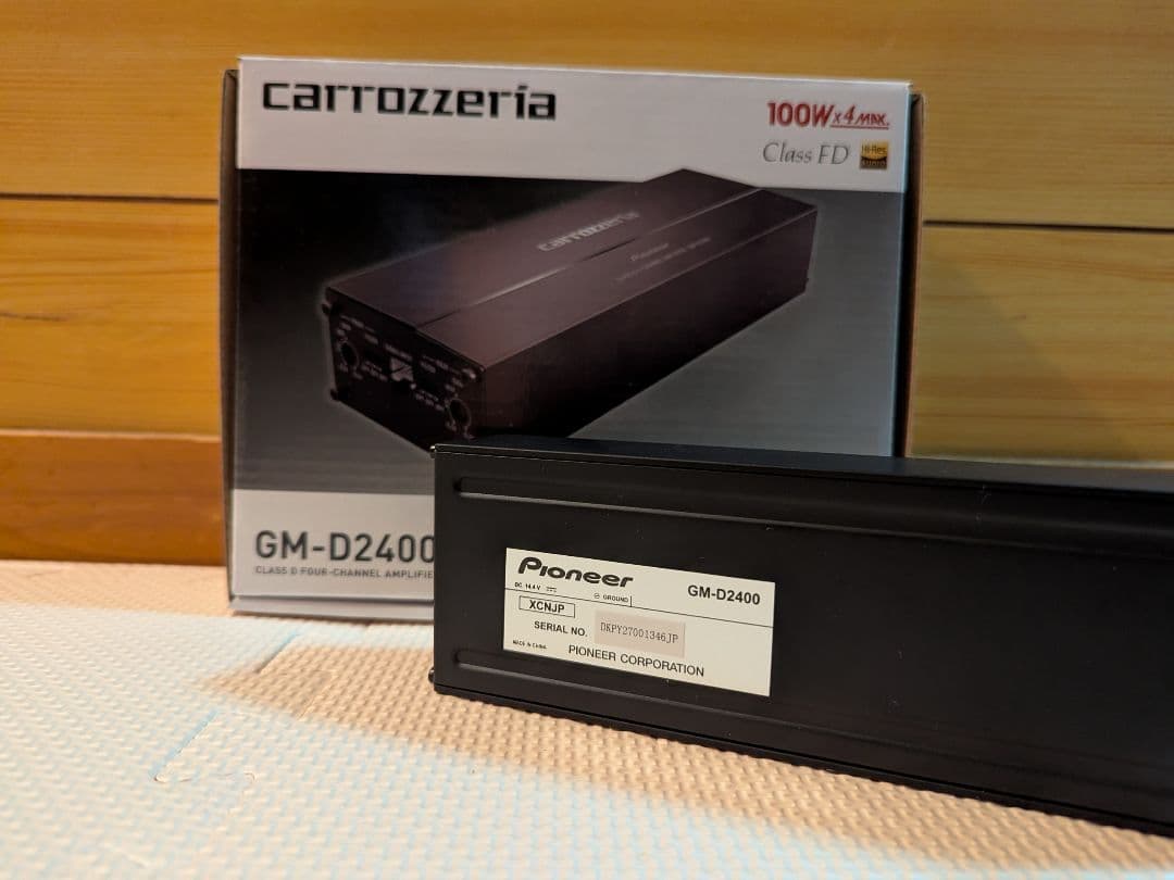 carrozzeria GM-D2400 パワーアンプ